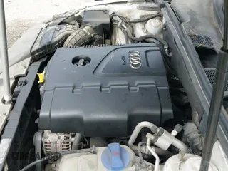 ✅ 2010 Audi A4 Premium • VIN: WAUAFAFL5AN047925 • Lot: 42590388. Wystawiony na IAAI z przebiegiem 148 355 mil. Bezpłatny archiwum sprzedaży aukcyjnych z USA i szczegółowy raport historii pojazdu na DreamBid. Zdjęcie 14.