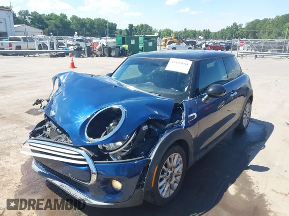 ✅ 2015 MINI Hardtop • VIN: WMWXM5C55FT939513 • Лот: 45409164. Опубліковано раніше на IAAI з пробігом 87 391 миль. Безкоштовний доступ до архіву аукціонних продажів зі США та докладний звіт про історію автомобіля на DreamBid. Зображення 2.