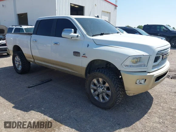 ✅ 2013 Ram 2500 Laramie Longhorn • VIN: 3C6UR5GL5DG520370 • Лот: 42666073. Опубліковано раніше на IAAI з пробігом 212 830 миль. Безкоштовний доступ до архіву аукціонних продажів зі США та докладний звіт про історію автомобіля на DreamBid. Зображення 1.