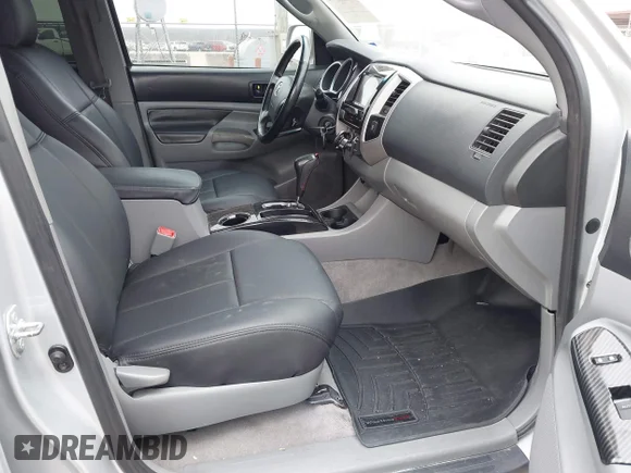 ✅ 2005 Toyota Tacoma PreRunner • VIN: 5TEKU72N25Z144851 • Lot: 44101832. Wystawiony na IAAI z przebiegiem 214 074 mil. Bezpłatny archiwum sprzedaży aukcyjnych z USA i szczegółowy raport historii pojazdu na DreamBid. Zdjęcie 5.