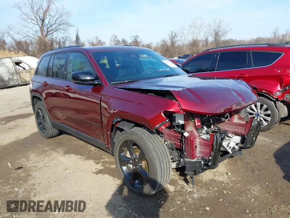 ✅ 2024 Jeep Grand Cherokee Laredo • VIN: 1C4RJHAG2RC209394 • Лот: 44088248. Опубликован ранее на IAAI с пробегом 7 500 миль. Бесплатный доступ к архиву аукционных продаж из США и подробный отчёт об истории автомобиля на DreamBid. Изображение 1.