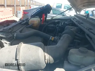 ✅ 2001 Ford F-250 XL • VIN: 1FTNF21L11EA54078 • Lot: 42252588. Wystawiony na IAAI z przebiegiem 154 985 mil. Bezpłatny archiwum sprzedaży aukcyjnych z USA i szczegółowy raport historii pojazdu na DreamBid. Zdjęcie 12.