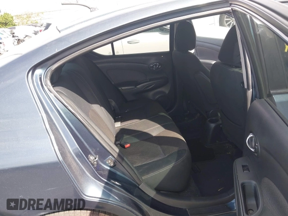 ✅ 2016 Nissan Versa S • VIN: 3N1CN7APXGL845182 • Lot: 44528848. Wystawiony na IAAI z przebiegiem 47 321 mil. Bezpłatny archiwum sprzedaży aukcyjnych z USA i szczegółowy raport historii pojazdu na DreamBid. Zdjęcie 8.