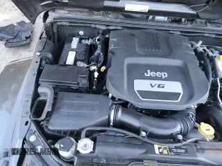 ✅ 2017 Jeep Wrangler Unlimited Sahara • VIN: 1C4BJWEG0HL723159 • Lot: 92097025. Listed on Copart with 55,258 mi. Free auction sales archive from the USA and detailed vehicle history report at DreamBid. Image 13.