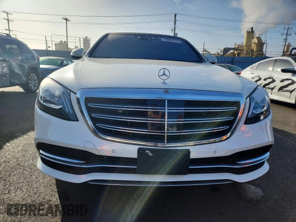 ✅ 2018 Mercedes-Benz S 560 • VIN: WDDUG8DB0JA413576 • Lot: 79908775. Wystawiony na Copart z przebiegiem 33 558 mil. Bezpłatny archiwum sprzedaży aukcyjnych z USA i szczegółowy raport historii pojazdu na DreamBid. Zdjęcie 5.