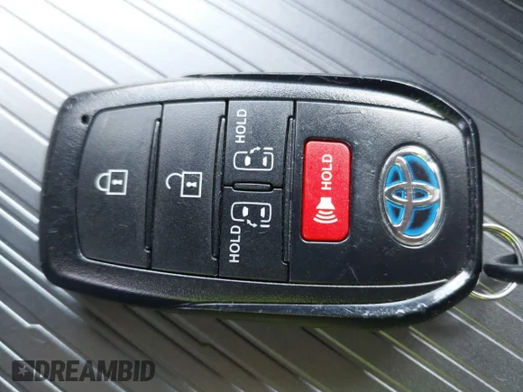 ✅ 2025 Toyota Sienna LE • VIN: 5TDKRKEC9SS227300 • Lot: 44435286. Wystawiony na IAAI z przebiegiem 22 122 mil. Bezpłatny archiwum sprzedaży aukcyjnych z USA i szczegółowy raport historii pojazdu na DreamBid. Zdjęcie 11.