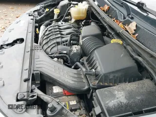 ✅ 2017 Chrysler Pacifica LX • VIN: 2C4RC1CG5HR608773 • Lot: 43596492. Wystawiony na IAAI z przebiegiem 208 440 mil. Bezpłatny archiwum sprzedaży aukcyjnych z USA i szczegółowy raport historii pojazdu na DreamBid. Zdjęcie 24.