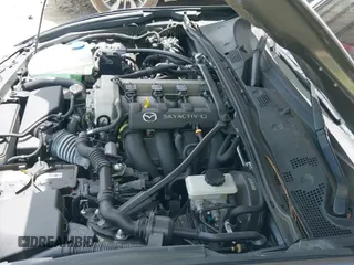 ✅ 2022 Mazda MX-5 Miata Grand Touring • VIN: JM1NDAD75N0502727 • Lot: 42171580. Wystawiony na IAAI z przebiegiem 23 505 mil. Bezpłatny archiwum sprzedaży aukcyjnych z USA i szczegółowy raport historii pojazdu na DreamBid. Zdjęcie 19.