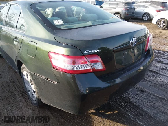 ✅ 2011 Toyota Camry LE • VIN: 4T1BF3EK6BU739027 • Lot: 44208193. Wystawiony na IAAI z przebiegiem 78 076 mil. Bezpłatny archiwum sprzedaży aukcyjnych z USA i szczegółowy raport historii pojazdu na DreamBid. Zdjęcie 6.