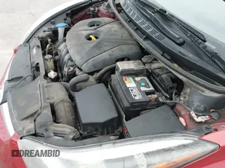 2015 Hyundai Elantra SE с VIN 5NPDH4AE4FH606148, выставлен на аукционе IAAI как лот 43553112 с пробегом 141 357 миль миль и . История ставок и продаж доступна на DreamBid. Изображение 15.