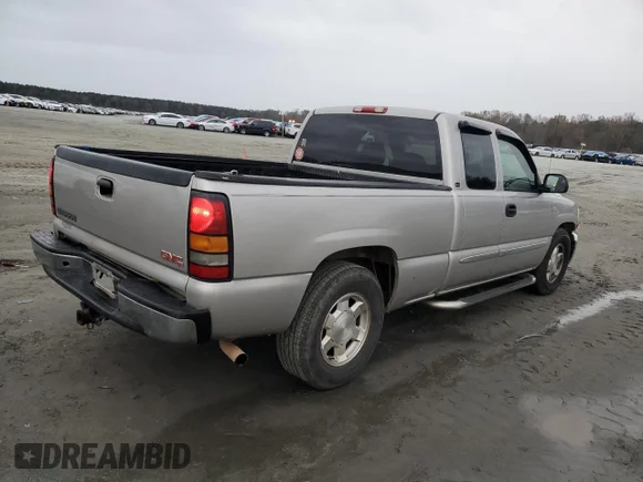 ✅ 2005 GMC Sierra 1500 SLE • VIN: 2GTEC19T251322229 • Lot: 79812684. Wystawiony na Copart z przebiegiem 178 441 mil. Bezpłatny archiwum sprzedaży aukcyjnych z USA i szczegółowy raport historii pojazdu na DreamBid. Zdjęcie 3.