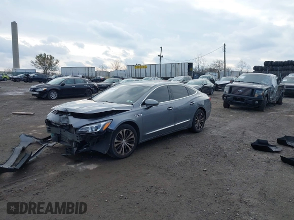 ✅ 2018 Buick LaCrosse Essence • VIN: 1G4ZP5SS6JU145547 • Lot: 43802208. Wystawiony na IAAI z przebiegiem 153 686 mil. Bezpłatny archiwum sprzedaży aukcyjnych z USA i szczegółowy raport historii pojazdu na DreamBid. Zdjęcie 2.