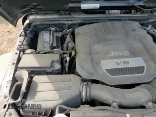 ✅ 2017 Jeep Wrangler Unlimited Rubicon Recon • VIN: 1C4BJWFG6HL522669 • Lot: 72082275. Listed on Copart with 124,047 mi. Free auction sales archive from the USA and detailed vehicle history report at DreamBid. Image 13.