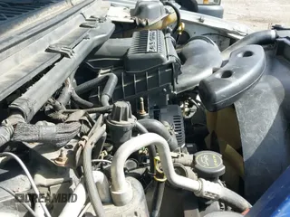 ✅ 2005 Ford F-250 XL • VIN: 1FTNF20515EB82555 • Lot: 43356616. Wystawiony na IAAI z przebiegiem 228 916 mil. Bezpłatny archiwum sprzedaży aukcyjnych z USA i szczegółowy raport historii pojazdu na DreamBid. Zdjęcie 12.