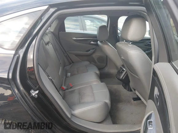✅ 2018 Chevrolet Impala LT • VIN: 2G1105S38J9119813 • Lot: 44001958. Wystawiony na IAAI z przebiegiem 186 574 mil. Bezpłatny archiwum sprzedaży aukcyjnych z USA i szczegółowy raport historii pojazdu na DreamBid. Zdjęcie 8.
