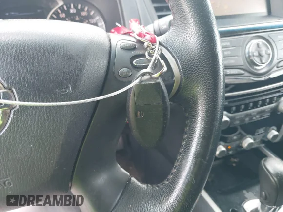 ✅ 2013 Nissan Pathfinder SL • VIN: 5N1AR2MN2DC647933 • Lot: 43276000. Listed on IAAI with 162,741 mi. Free auction sales archive from the USA and detailed vehicle history report at DreamBid. Image 11.
