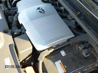 ✅ 2021 Toyota Prius L Eco • VIN: JTDKAMFU5M3146454 • Lot: 43462876. Wystawiony na IAAI z przebiegiem 93 810 mil. Bezpłatny archiwum sprzedaży aukcyjnych z USA i szczegółowy raport historii pojazdu na DreamBid. Zdjęcie 19.