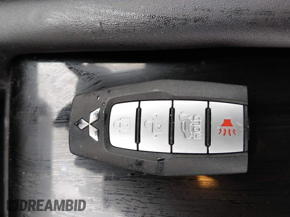 ✅ 2024 Mitsubishi Outlander SEL • VIN: JA4J4WA89RZ062550 • Lot: 44721438. Wystawiony na IAAI z przebiegiem 25 206 mil. Bezpłatny archiwum sprzedaży aukcyjnych z USA i szczegółowy raport historii pojazdu na DreamBid. Zdjęcie 11.