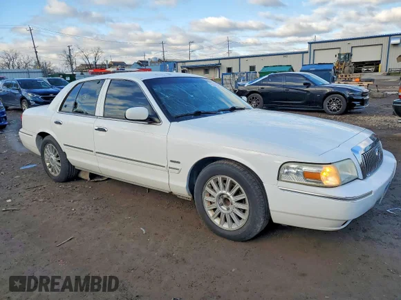 ✅ 2009 Mercury Grand Marquis LS • VIN: 2MEHM75V19X620972 • Lot: 47327296. Wystawiony na Copart z przebiegiem 169 751 mil. Bezpłatny archiwum sprzedaży aukcyjnych z USA i szczegółowy raport historii pojazdu na DreamBid. Zdjęcie 4.