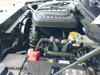 ✅ 2024 Jeep Grand Wagoneer Series II • VIN: 1C4SJSFP8RS150090 • Лот: 42548014. Опубликован ранее на IAAI с пробегом 34 755 миль. Бесплатный доступ к архиву аукционных продаж из США и подробный отчёт об истории автомобиля на DreamBid. Изображение 19.