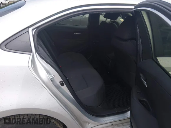 ✅ 2021 Toyota Corolla LE • VIN: JTDVPMAE4MJ121732 • Lot: 45041465. Wystawiony na IAAI z przebiegiem 75 354 mil. Bezpłatny archiwum sprzedaży aukcyjnych z USA i szczegółowy raport historii pojazdu na DreamBid. Zdjęcie 8.