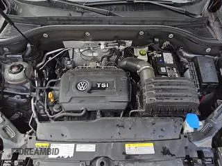 ✅ 2021 Volkswagen Atlas S • VIN: 1V2AC2CAXMC240493 • Lot: 70877875. Wystawiony na Copart z przebiegiem 57 393 mil. Bezpłatny archiwum sprzedaży aukcyjnych z USA i szczegółowy raport historii pojazdu na DreamBid. Zdjęcie 15.