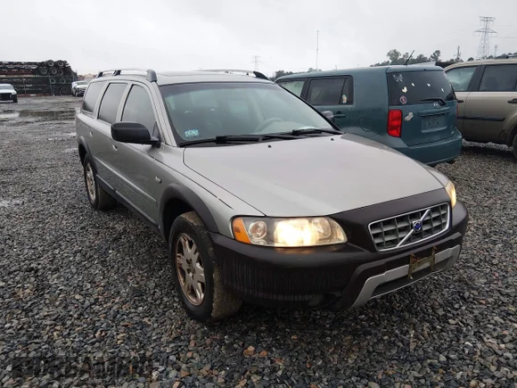 ✅ 2006 Volvo XC70 • VIN: YV4SZ592161217265 • Lot: 44952170. Listed on IAAI with 211,736 mi. Free auction sales archive from the USA and detailed vehicle history report at DreamBid. Image 1.