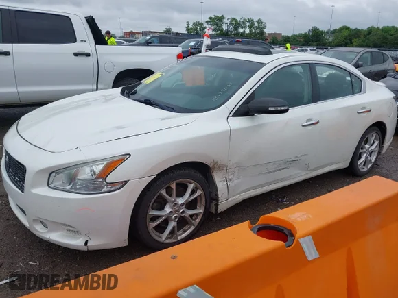 ✅ 2012 Nissan Maxima S • VIN: 1N4AA5AP1CC810241 • Lot: 45173035. Listed on IAAI with 186,862 mi. Free auction sales archive from the USA and detailed vehicle history report at DreamBid. Image 2.