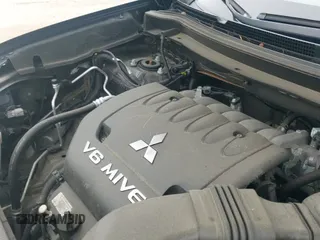 ✅ 2019 Mitsubishi Outlander GT • VIN: JA4JZ4AX4KZ037414 • Лот: 42439940. Опубликован ранее на IAAI с пробегом 60 347 миль. Бесплатный доступ к архиву аукционных продаж из США и подробный отчёт об истории автомобиля на DreamBid. Изображение 19.