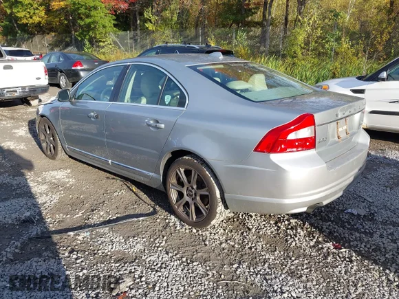 ✅ 2013 Volvo S80 T6 • VIN: YV1902AH7D1173015 • Lot: 43409448. Listed on IAAI with 172,666 mi. Free auction sales archive from the USA and detailed vehicle history report at DreamBid. Image 3.