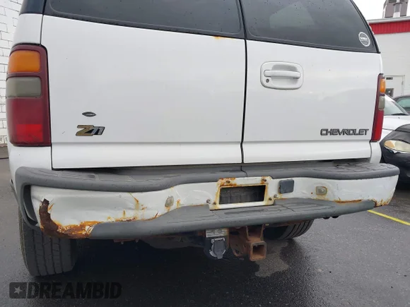 ✅ 2002 Chevrolet Tahoe LT • VIN: 1GNEK13Z22R119898 • Lot: 43923217. Wystawiony na IAAI z przebiegiem 239 532 mil. Bezpłatny archiwum sprzedaży aukcyjnych z USA i szczegółowy raport historii pojazdu na DreamBid. Zdjęcie 6.