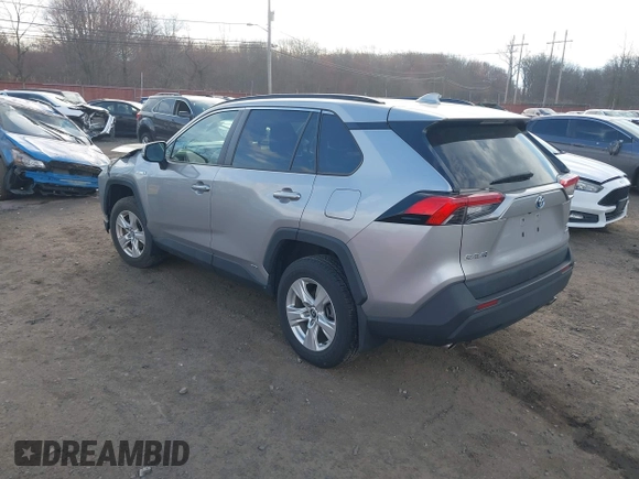 ✅ 2021 Toyota RAV4 Hybrid XLE • VIN: 4T3R6RFV9MU024912 • Lot: 44736574. Wystawiony na IAAI z przebiegiem 51 080 mil. Bezpłatny archiwum sprzedaży aukcyjnych z USA i szczegółowy raport historii pojazdu na DreamBid. Zdjęcie 3.
