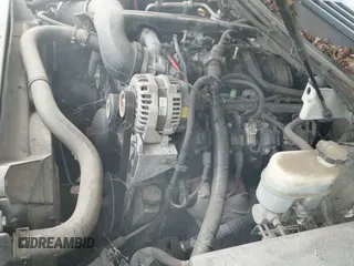 ✅ 2007 Chevrolet Tahoe LS • VIN: 1GNFC13C67R332101 • Лот: 43493878. Опубликован ранее на IAAI с пробегом 227 045 миль. Бесплатный доступ к архиву аукционных продаж из США и подробный отчёт об истории автомобиля на DreamBid. Изображение 13.