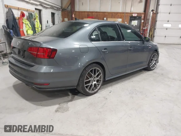 ✅ 2017 Volkswagen Jetta GLI • VIN: 3VW4T7AJ4HM342212 • Lot: 44941171. Wystawiony na IAAI z przebiegiem 108 094 mil. Bezpłatny archiwum sprzedaży aukcyjnych z USA i szczegółowy raport historii pojazdu na DreamBid. Zdjęcie 4.