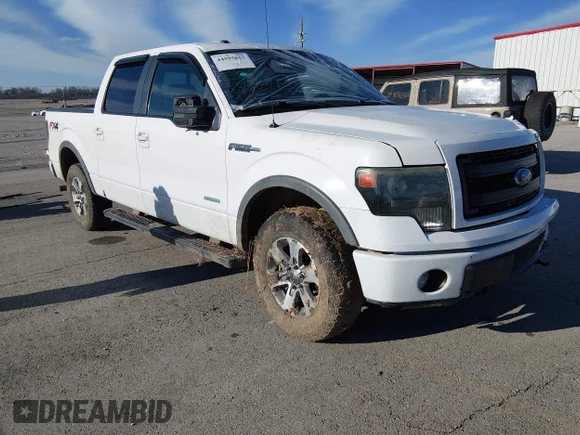 ✅ 2013 Ford F-150 Lariat • VIN: 1FTFW1ETXDKG42351 • Lot: 44595813. Wystawiony na IAAI z przebiegiem 284 898 mil. Bezpłatny archiwum sprzedaży aukcyjnych z USA i szczegółowy raport historii pojazdu na DreamBid. Zdjęcie 1.