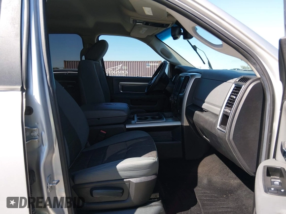 ✅ 2014 Ram 1500 Big Horn • VIN: 1C6RR7LMXES363610 • Lot: 44606097. Wystawiony na IAAI z przebiegiem 158 361 mil. Bezpłatny archiwum sprzedaży aukcyjnych z USA i szczegółowy raport historii pojazdu na DreamBid. Zdjęcie 5.