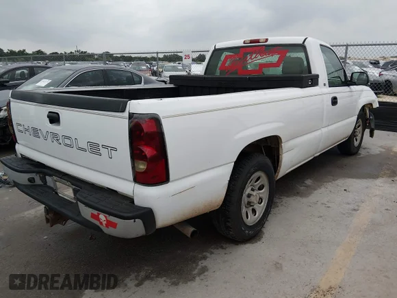 ✅ 2005 Chevrolet Silverado 1500 Work Truck • VIN: 1GCEC14V85Z128627 • Lot: 45423481. Wystawiony na IAAI z przebiegiem 318 989 mil. Bezpłatny archiwum sprzedaży aukcyjnych z USA i szczegółowy raport historii pojazdu na DreamBid. Zdjęcie 4.
