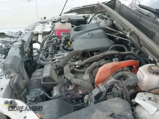 ✅ 2021 Toyota Venza LE • VIN: JTEAAAAH2MJ009516 • Lot: 43382672. Wystawiony na IAAI z przebiegiem 88 089 mil. Bezpłatny archiwum sprzedaży aukcyjnych z USA i szczegółowy raport historii pojazdu na DreamBid. Zdjęcie 20.