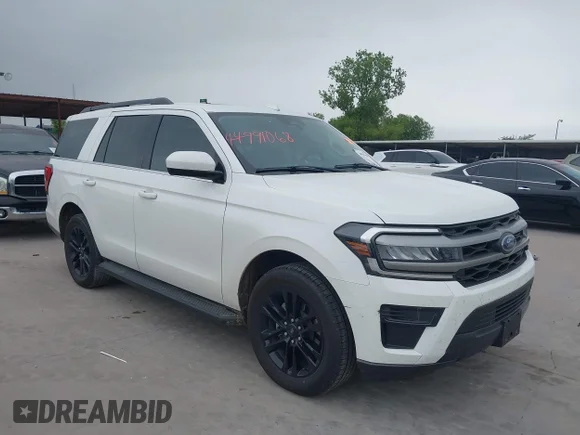 ✅ 2024 Ford Expedition XLT • VIN: 1FMJU1H85REA29661 • Лот: 44991068. Опубліковано раніше на IAAI з пробігом 77 629 миль. Безкоштовний доступ до архіву аукціонних продажів зі США та докладний звіт про історію автомобіля на DreamBid. Зображення 1.