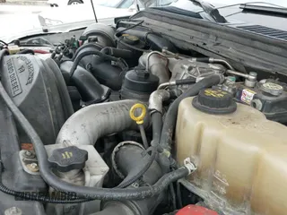 ✅ 2010 Ford F-250 XL • VIN: 1FTSX2BR7AEA40057 • Lot: 41498128. Wystawiony na IAAI z przebiegiem 90 166 mil. Bezpłatny archiwum sprzedaży aukcyjnych z USA i szczegółowy raport historii pojazdu na DreamBid. Zdjęcie 19.