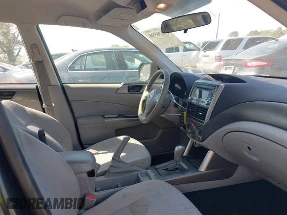 ✅ 2012 Subaru Forester X • VIN: JF2SHABC3CH466771 • Лот: 45136598. Опубліковано раніше на IAAI з пробігом 84 078 миль. Безкоштовний доступ до архіву аукціонних продажів зі США та докладний звіт про історію автомобіля на DreamBid. Зображення 5.