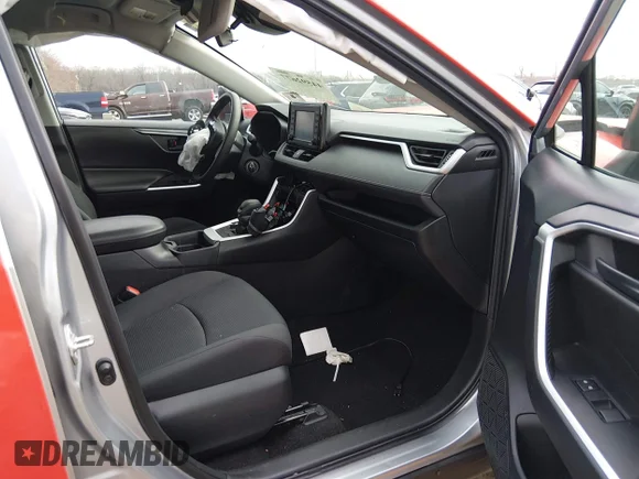 ✅ 2021 Toyota RAV4 Hybrid LE • VIN: 4T3L6RFV4MU016531 • Lot: 44592677. Listed on IAAI with 50,925 mi. Free auction sales archive from the USA and detailed vehicle history report at DreamBid. Image 5.