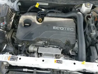 ✅ 2020 Chevrolet Equinox LT • VIN: 3GNAXKEVXLS640513 • Lot: 43394814. Wystawiony na IAAI z przebiegiem 86 694 mil. Bezpłatny archiwum sprzedaży aukcyjnych z USA i szczegółowy raport historii pojazdu na DreamBid. Zdjęcie 20.