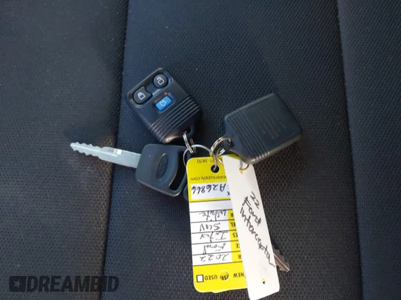 ✅ 2022 Ford Police Interceptor Utility • VIN: 1FM5K8AB2NGA26866 • Lot: 44118091. Wystawiony na IAAI z przebiegiem 63 918 mil. Bezpłatny archiwum sprzedaży aukcyjnych z USA i szczegółowy raport historii pojazdu na DreamBid. Zdjęcie 11.