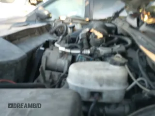 ✅ 2005 Chevrolet Silverado 2500HD LS • VIN: 1GCHK23205F849040 • Лот: 43381357. Опубликован ранее на IAAI с пробегом 235 872 миль. Бесплатный доступ к архиву аукционных продаж из США и подробный отчёт об истории автомобиля на DreamBid. Изображение 19.