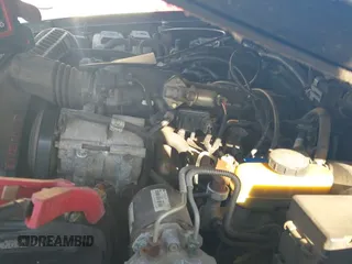 ✅ 1996 Ford Explorer XL • VIN: 1FMDU32XXTUA15079 • Lot: 41325714. Listed on IAAI with 146,639 mi. Free auction sales archive from the USA and detailed vehicle history report at DreamBid. Image 12.