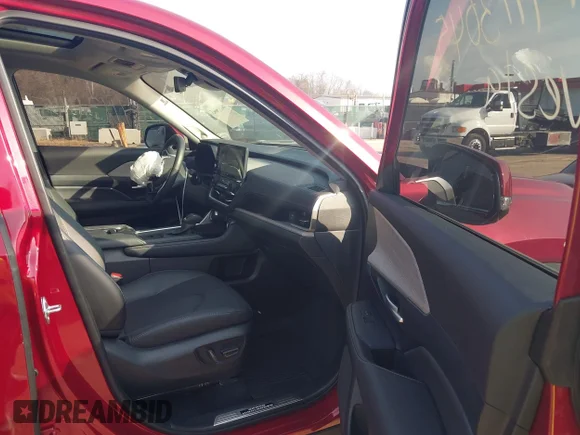 ✅ 2025 Toyota Highlander Hybrid Limited • VIN: 5TDACAB51SS045586 • Лот: 44113045. Опубліковано раніше на IAAI з пробігом 9 127 миль. Безкоштовний доступ до архіву аукціонних продажів зі США та докладний звіт про історію автомобіля на DreamBid. Зображення 5.