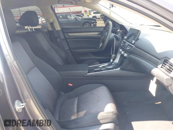 ✅ 2020 Honda Accord LX • VIN: 1HGCV1F12LA132147 • Lot: 45082608. Wystawiony na IAAI z przebiegiem 60 887 mil. Bezpłatny archiwum sprzedaży aukcyjnych z USA i szczegółowy raport historii pojazdu na DreamBid. Zdjęcie 5.