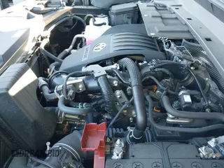 ✅ 2024 Toyota Highlander XLE • VIN: 5TDAAAA53RS017497 • Lot: 43622769. Listed on IAAI with 13,047 mi. Free auction sales archive from the USA and detailed vehicle history report at DreamBid. Image 19.