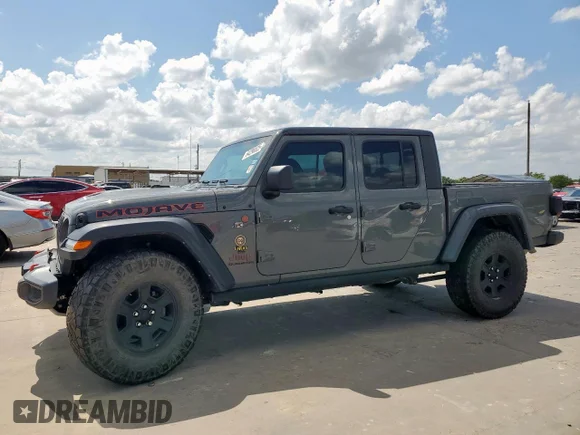 ✅ 2021 Jeep Gladiator Mojave • VIN: 1C6JJTEG6ML582237 • Лот: 64296525. Опубликован ранее на Copart с пробегом 43 458 миль. Бесплатный доступ к архиву аукционных продаж из США и подробный отчёт об истории автомобиля на DreamBid. Изображение 1.
